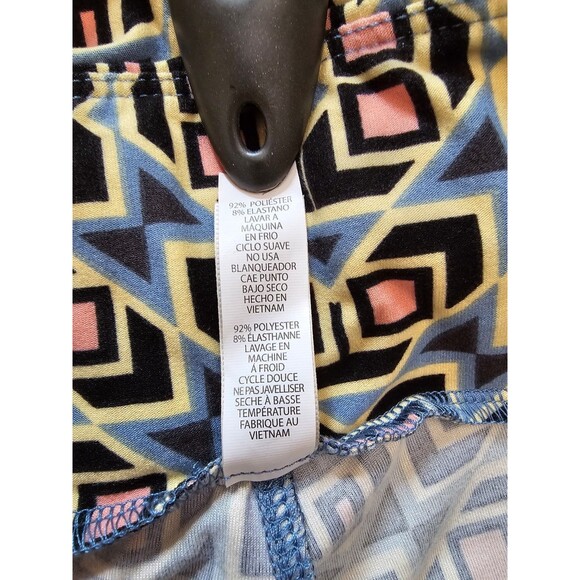 LuLaRoe Leggings Tall & Curvy Geometric Print Blue Pink Yellow Soft Stretch Pant - Picture 8 of 8